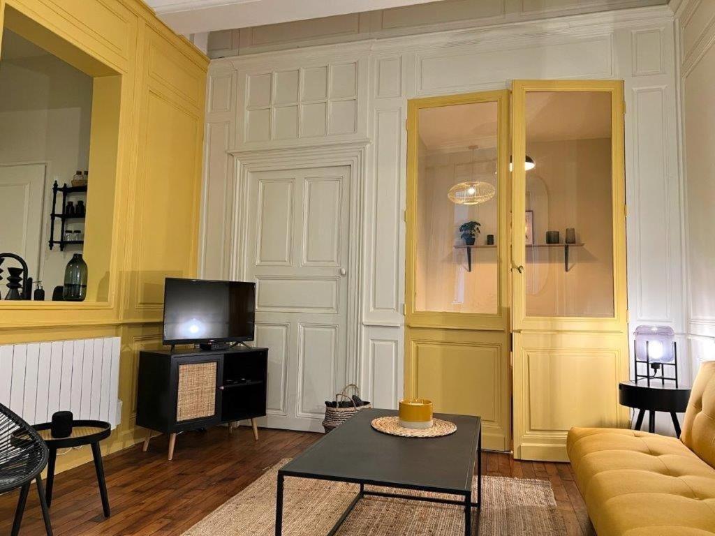 Le Boudoir De Clem Apartment Шалон-сюр-Сон Екстериор снимка