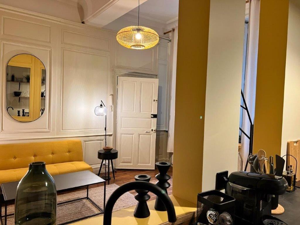 Le Boudoir De Clem Apartment Шалон-сюр-Сон Екстериор снимка